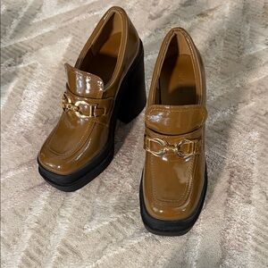 Forever 21 Tan Platform Loafers with Gold Detail